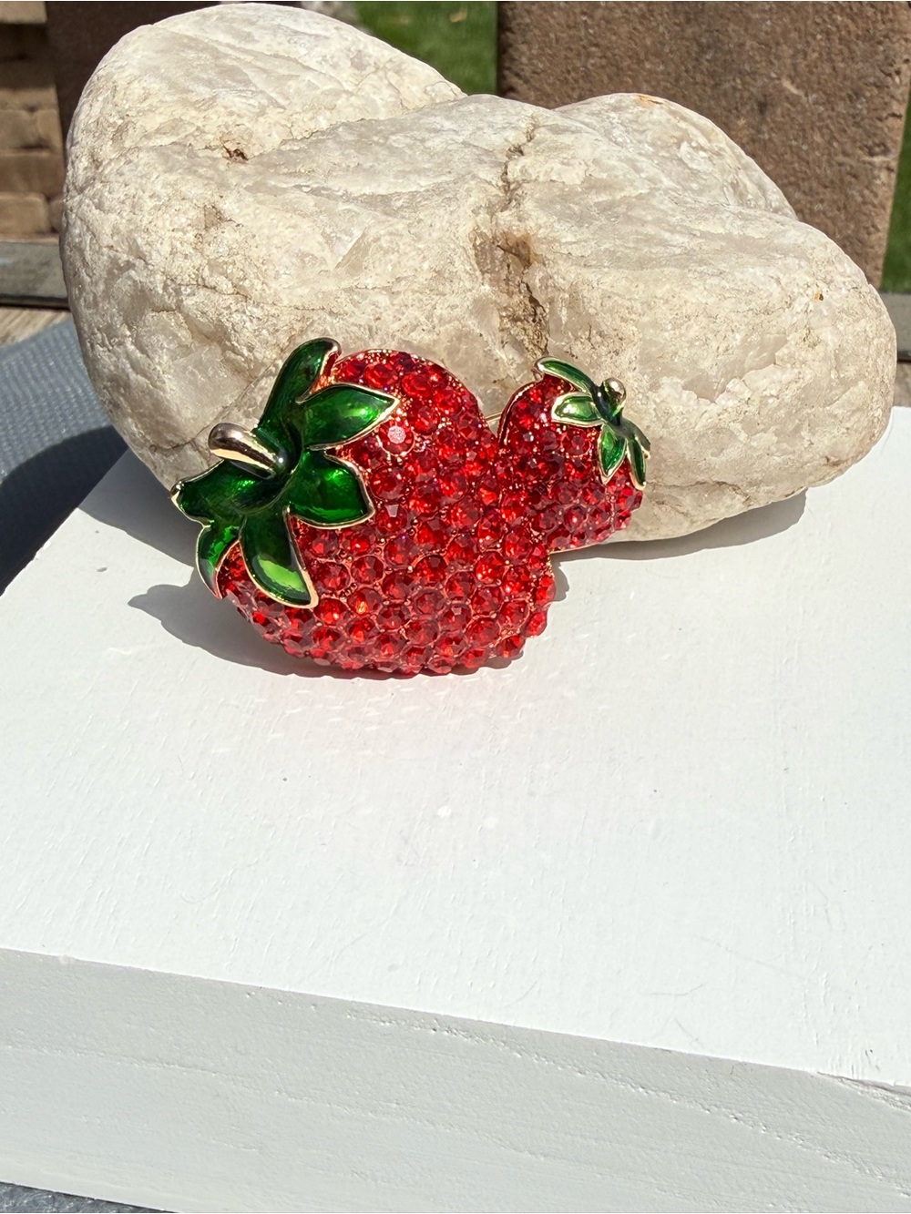 NWT Red Crystal Strawberry Brooch with Green Enamel Leaves and Baby Strawberry - Picture 3 of 7